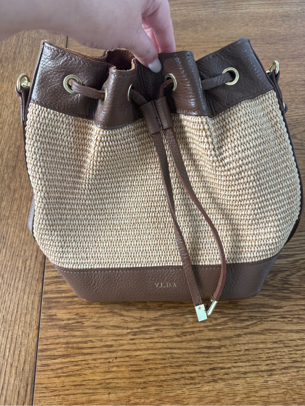 VLDA Brown and Natural Straw Drawstring Bucket Shoulder Bag